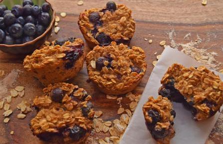 oatmeal and blueberry muffins